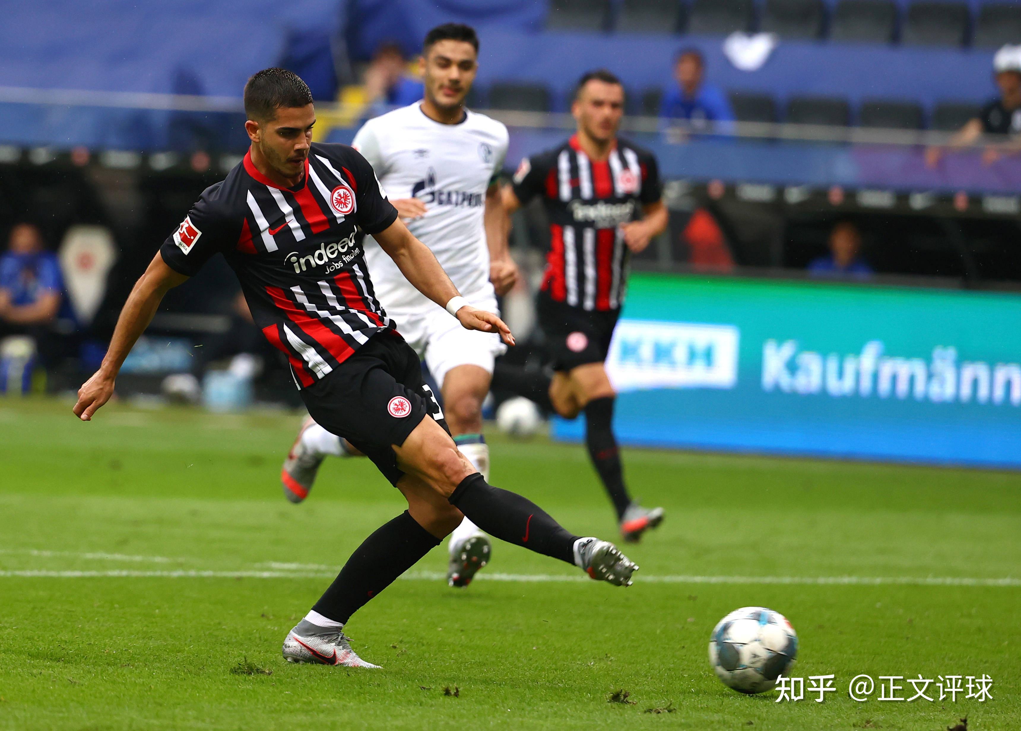 贝博官网 -关于法兰克福关键时刻临场应变今晨法兰克福内部沟通——法甲节点到来，这操作让人直呼：瓦伦西亚今晚状态回暖的信息